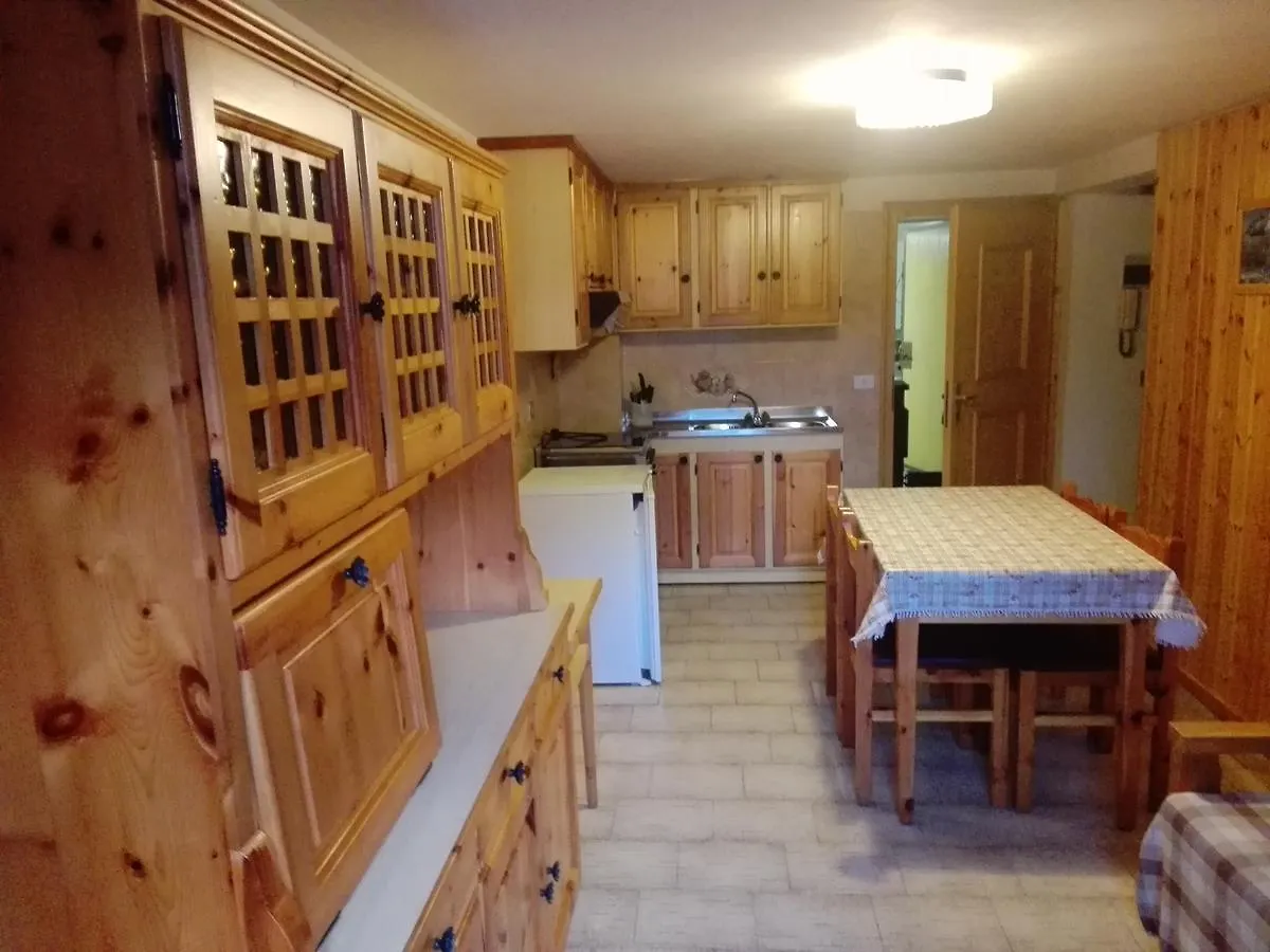 Holiday home Chalet Bianco Premadio